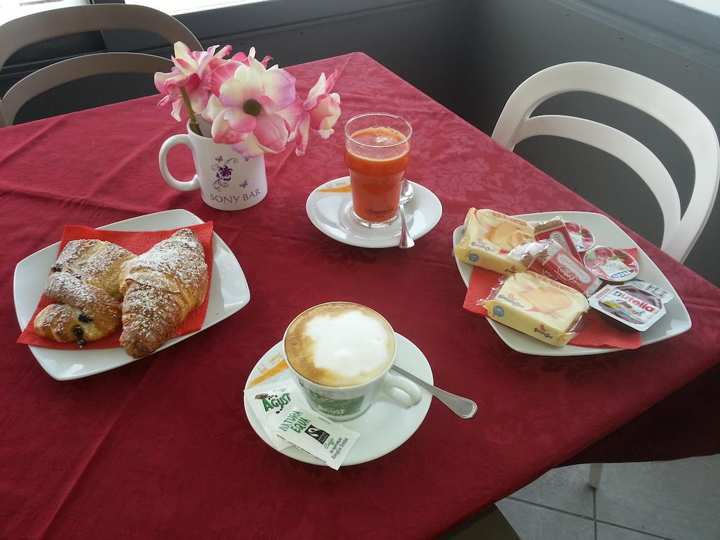 Sony Affittacamere Desenzano del Garda Ngoại thất bức ảnh